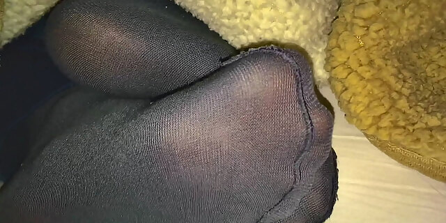 cum,feet,nylon,stockings